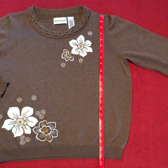 Alfred Dunner Flower Beaded Long Sleeve Sweater - Picture 5 of 8